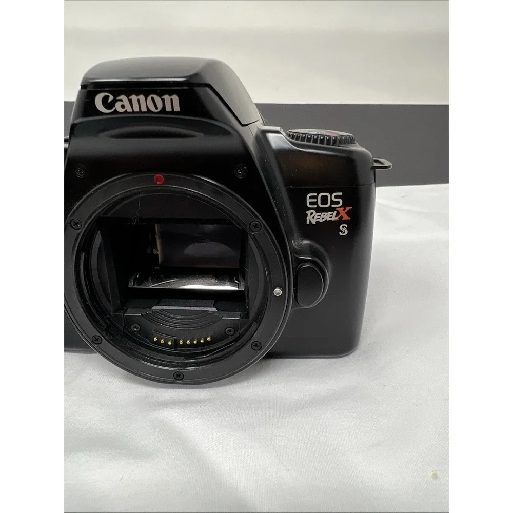 Canon EOS Rebel XS SLR 35mm Camera Body Canon EOS Rebel XS Camera Body ESTATE